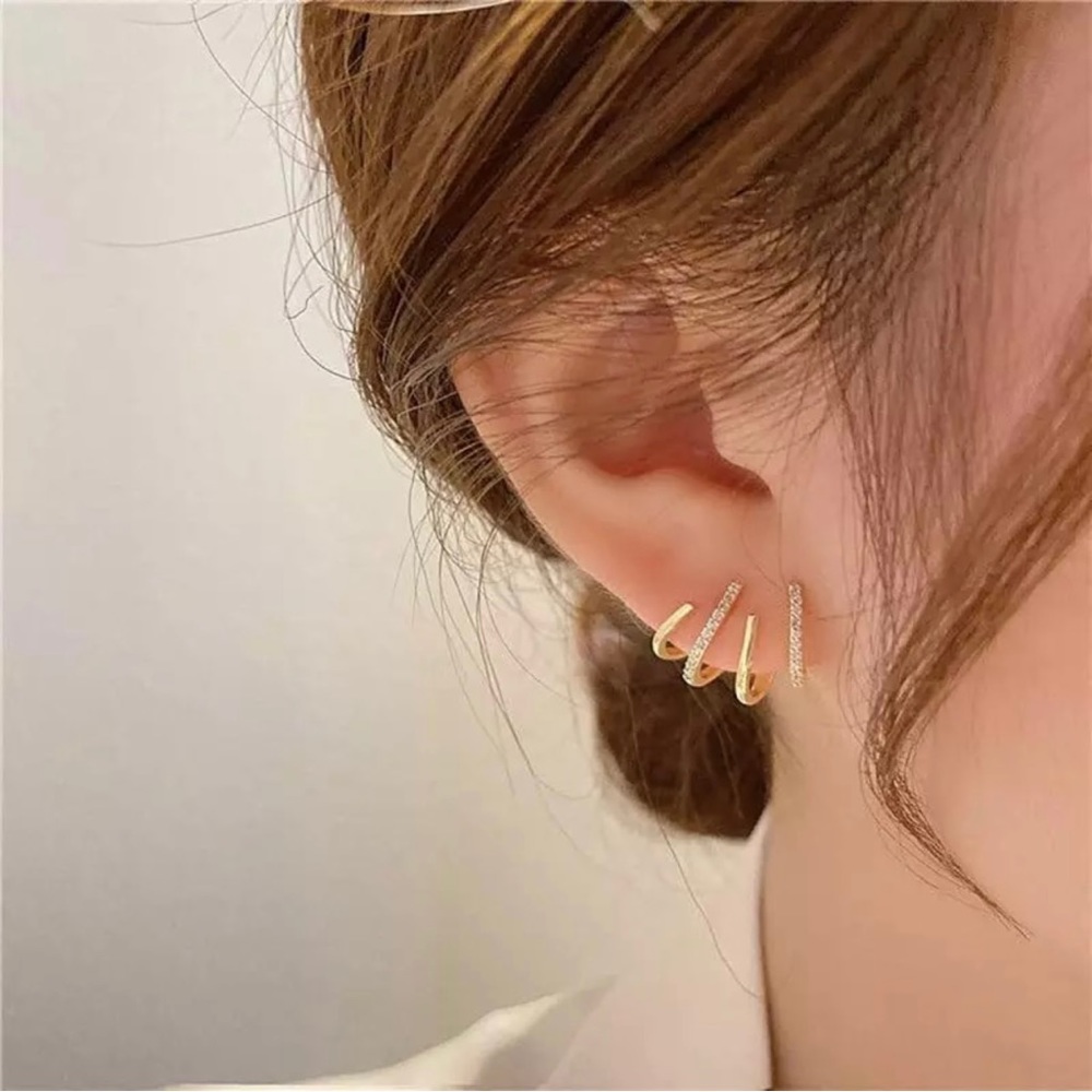 Claw earring，Charms Wrap huggie earrings, Dainty bridesmaid earrings for her - Picture 3 of 9